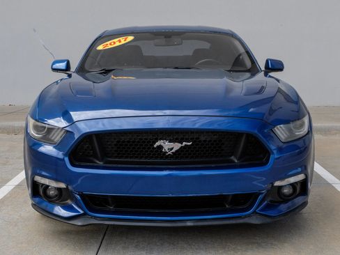 Used 2017 Ford Mustang GT image 5