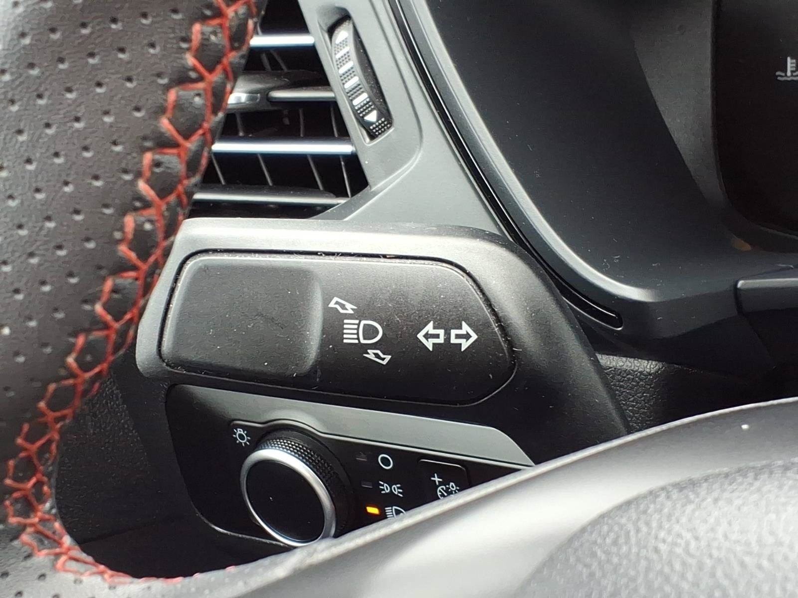 Used 2025 Ford Escape ST-Line FWD image 28