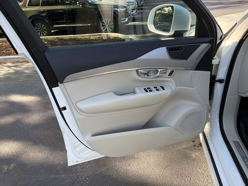 Certified 2025 Volvo XC90 B5 Core w/ Protection Package AWD/4WD image 15