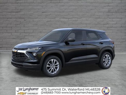 New 2026 Chevrolet TrailBlazer LS FWD image 2