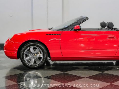 Used 2002 Ford Thunderbird RWD image 25