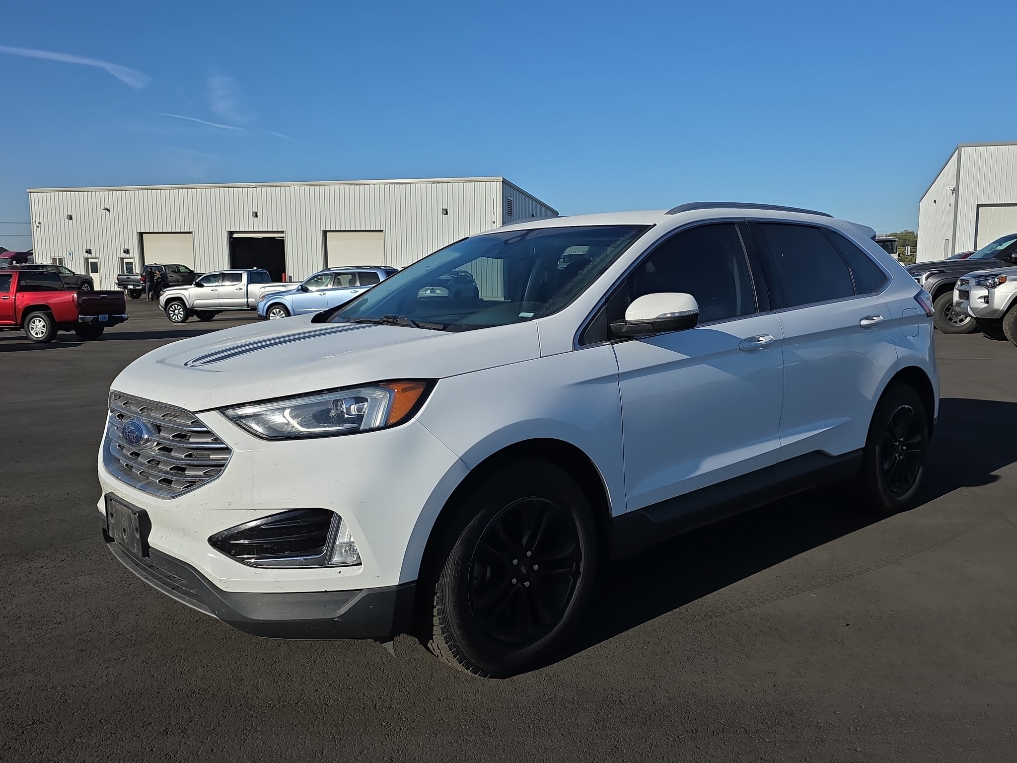 Used 2019 Ford Edge SEL w/ Equipment Group 201A AWD/4WD image 3