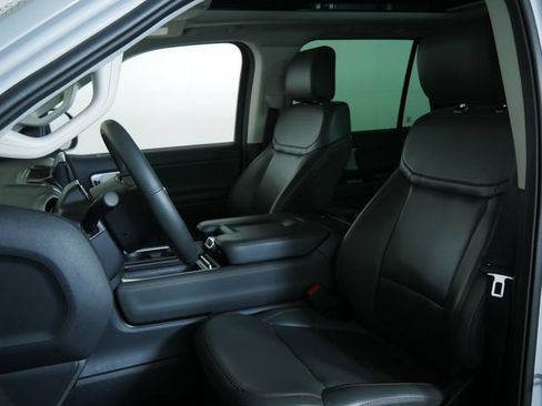 Used 2025 Ford Expedition Active AWD/4WD image 20