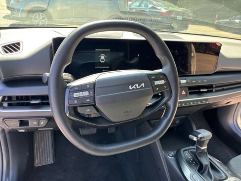 Used 2025 Kia K4 FWD image 27