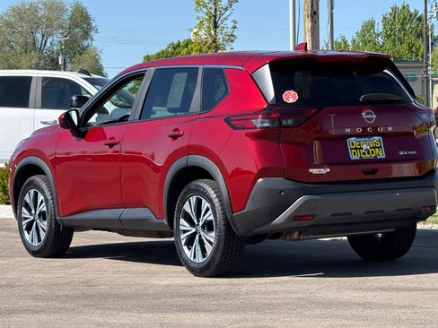 Used 2023 Nissan Rogue SV AWD/4WD image 6