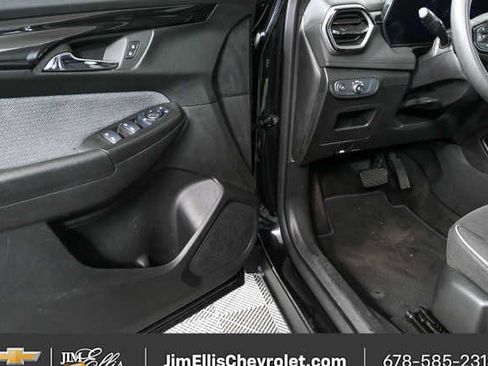 Used 2025 Chevrolet TrailBlazer LT image 7