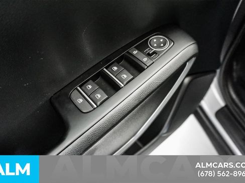 Used 2025 Kia Soul LX w/ LX Technology Package FWD image 37