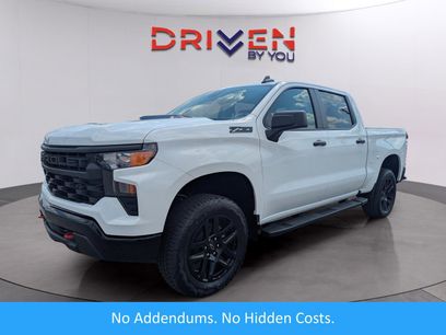 New 2026 Chevrolet Silverado 1500 Custom Trail Boss w/ LPO, Dark Essentials Package