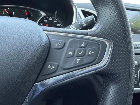 Used 2021 Chevrolet Equinox LT w/ LPO, Floor Liner Package FWD image 28