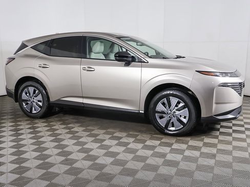 Used 2025 Nissan Murano SL image 17