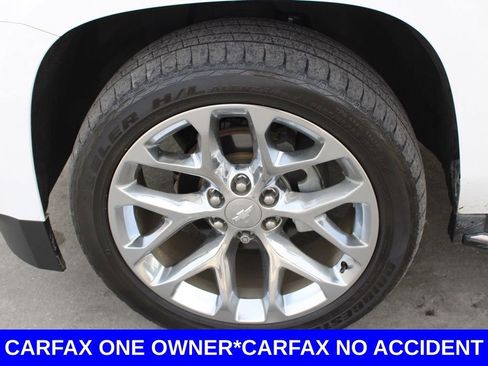 Used 2018 Chevrolet Suburban Premier image 12