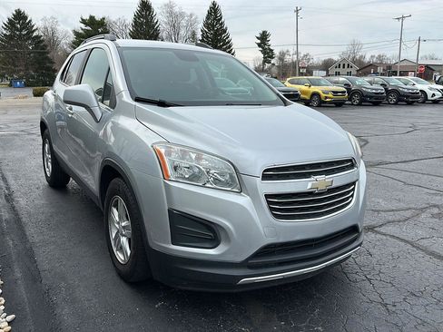 Used 2016 Chevrolet Trax LT image 3