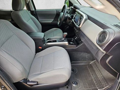 Used 2022 Toyota Tacoma SR5 image 19