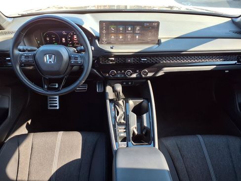 Used 2024 Honda Accord Sport image 4