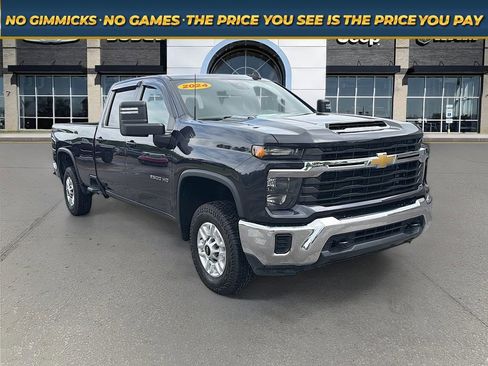 Used 2024 Chevrolet Silverado 2500 LT AWD/4WD image 1