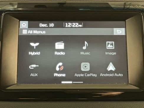 Used 2017 Kia Niro LX image 11