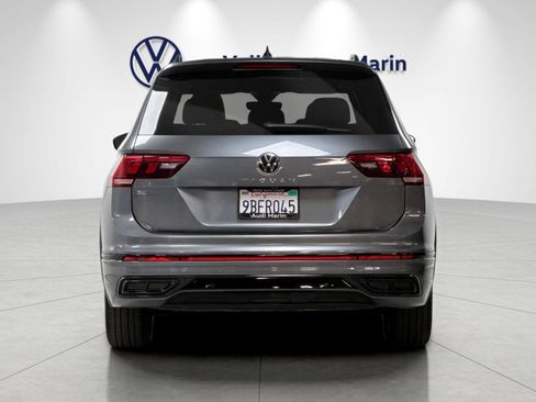Used 2022 Volkswagen Tiguan SE R-Line FWD image 4