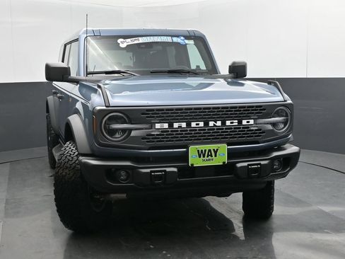 New 2025 Ford Bronco Badlands AWD/4WD image 38