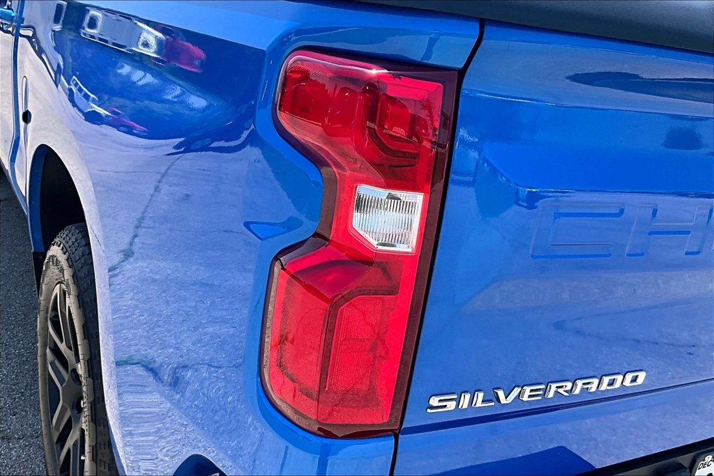 Used 2025 Chevrolet Silverado 1500 RST AWD/4WD image 26