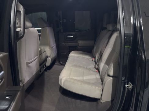 Used 2020 Chevrolet Silverado 1500 LT image 16