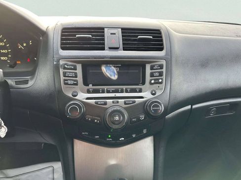 Used 2006 Honda Accord EX image 29