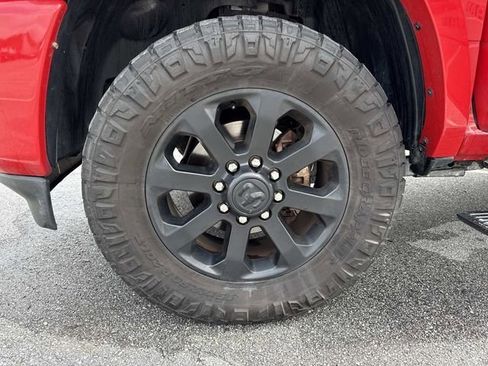 Used 2022 RAM 3500 Laramie image 34