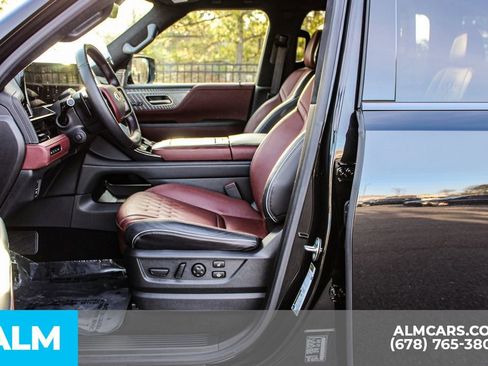 Used 2025 INFINITI QX80 Autograph image 16