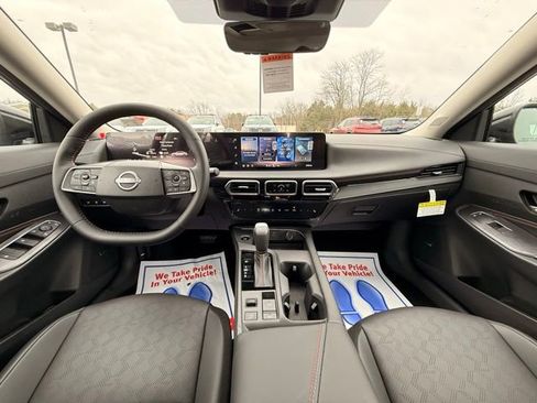 New 2026 Nissan Sentra SR w/ SR Premium Package FWD image 20