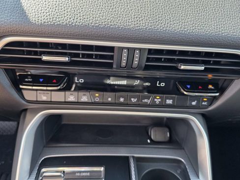 Certified 2025 MAZDA CX-90 Plug-In Hybrid w/Premium Sport AWD/4WD image 12
