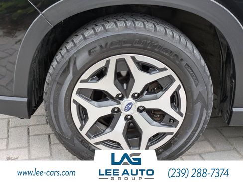 Used 2021 Subaru Forester Premium image 9