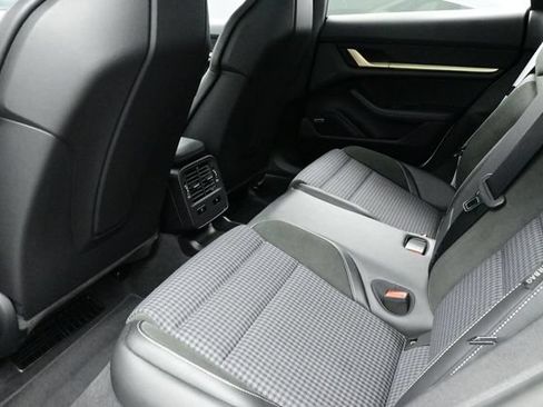 Certified 2025 Porsche Taycan 4S AWD/4WD image 14