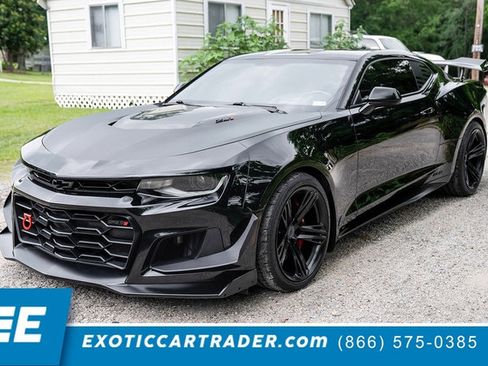 Used 2019 Chevrolet Camaro ZL1 RWD image 1