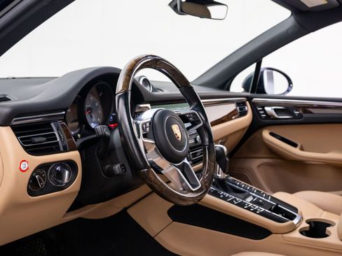 Used 2020 Porsche Macan S AWD/4WD image 4