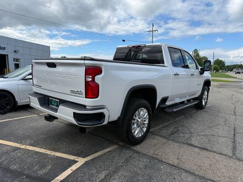 Used 2021 Chevrolet Silverado 3500 High Country w/ Z71 Off-Road Package AWD/4WD image 7