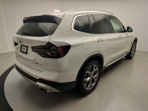 Used 2024 BMW X3 xDrive30i w/ Premium Package AWD/4WD image 3
