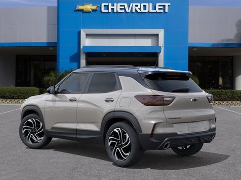 New 2026 Chevrolet TrailBlazer RS w/ Driver Confidence Package FWD image 3