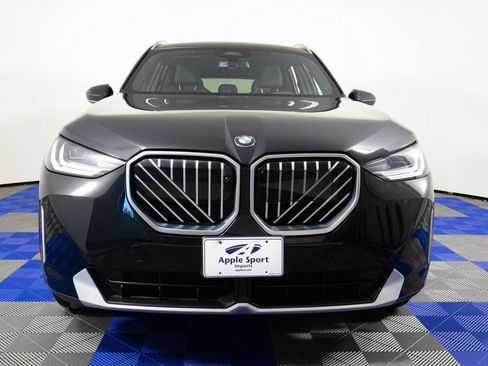 Used 2025 BMW X3 xDrive30i w/ Premium Package AWD/4WD image 2