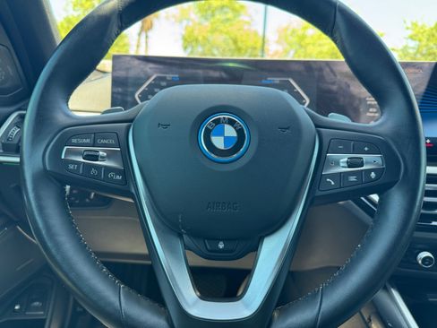 Used 2023 BMW 330e xDrive w/ Premium Package AWD/4WD image 9