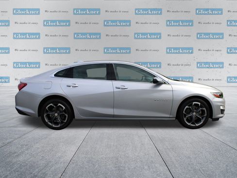 Used 2021 Chevrolet Malibu LT FWD image 2