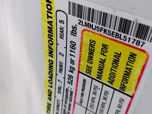 Used 2014 Lincoln MKT FWD image 14