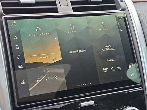 New 2025 Land Rover Discovery Dynamic SE image 22