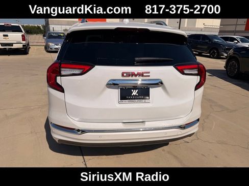Used 2023 GMC Terrain Denali AWD/4WD image 3