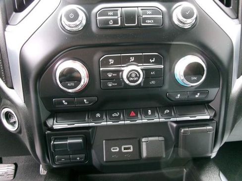 Used 2021 GMC Sierra 1500 Elevation w/ Preferred Package AWD/4WD image 14