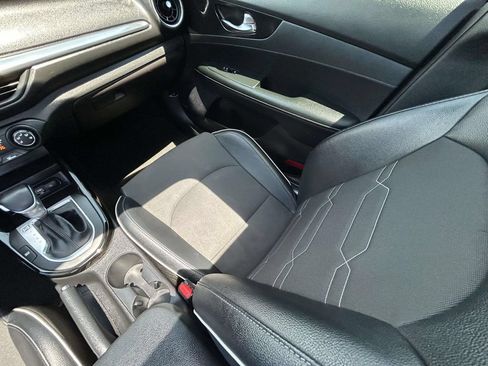 Used 2021 Kia Forte GT-Line w/ GT-Line Premium Package FWD image 15