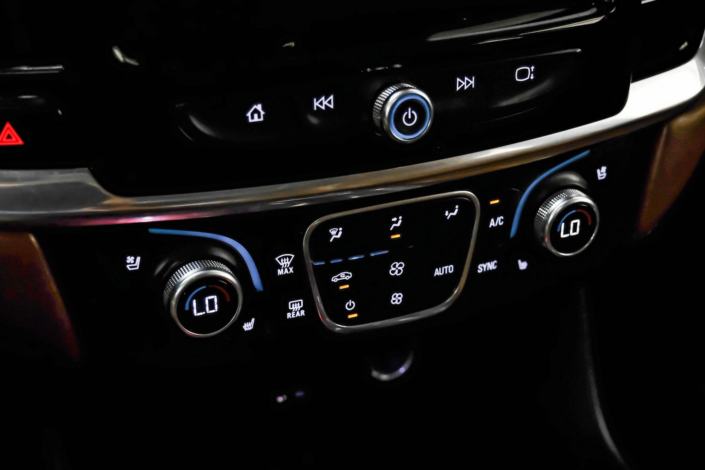 Used 2019 Chevrolet Traverse High Country w/ LPO, Floor Liner Package AWD/4WD image 34