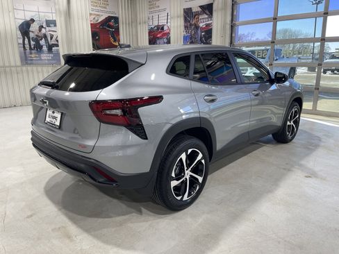 New 2026 Chevrolet Trax RS w/ Driver Confidence Package FWD image 8