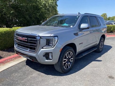 Used 2024 GMC Yukon AT4 w/ Technology Package AWD/4WD image 11