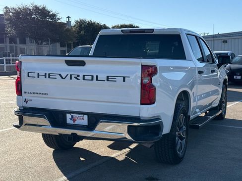 Used 2020 Chevrolet Silverado 1500 LT w/ Texas Edition image 9