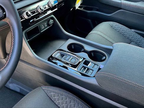 New 2025 Honda Pilot Sport image 7