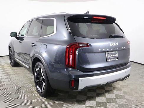 Used 2024 Kia Telluride S w/ S Sunroof Package image 4
